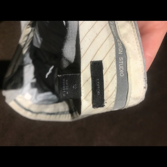 2 pair of pants - Picture 6 of 7